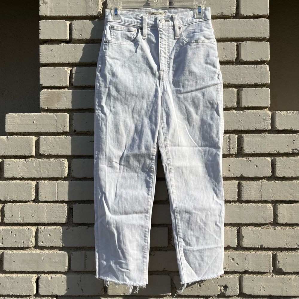 Madewell Classic Straight Jean in White - Size 25